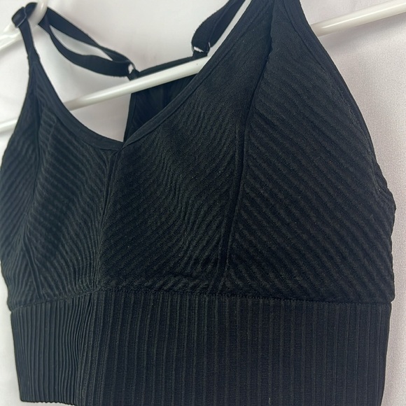 Pink active lightly lined adjustable straps sports bra XS - Picture 2 of 5